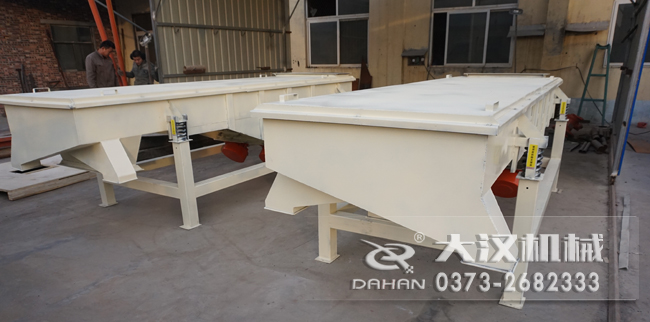 塑料顆粒直線振動篩 塑料顆粒直線振動篩